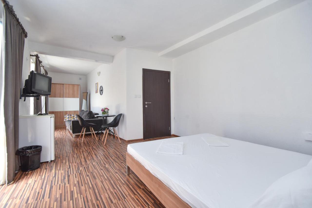 Apartment Bjelanovic *