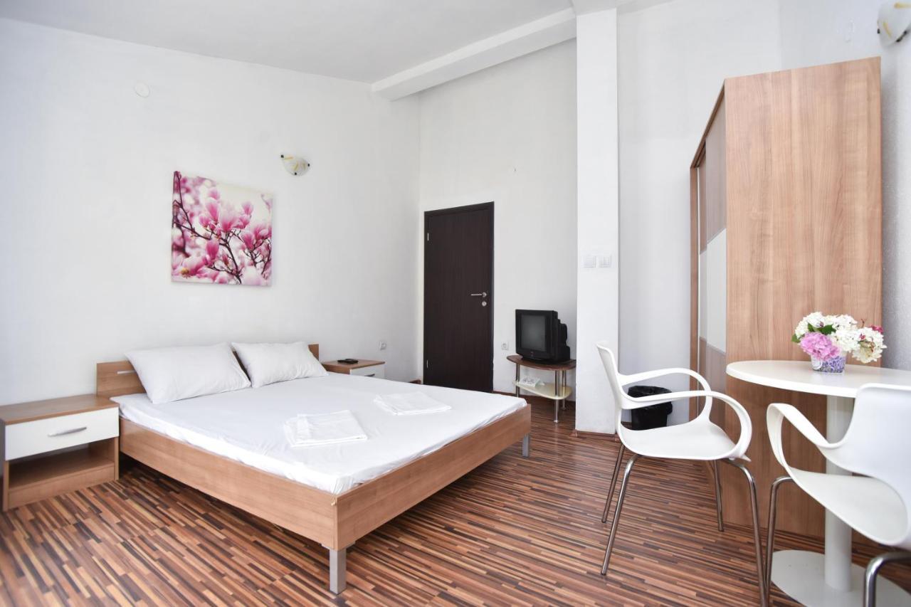 Bjelanovic Apartment